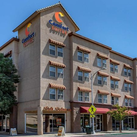 Comfort Suites Visalia - Convention Center Exterior foto